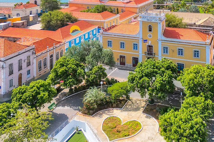 Guided City tour Praia with Cidade Velha (World Heritage)