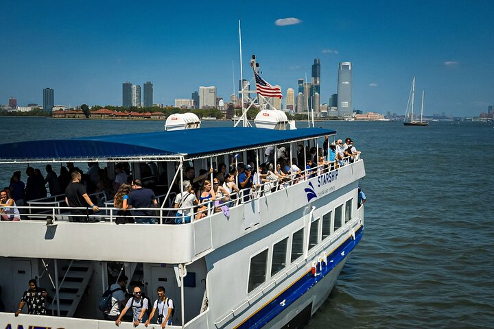 New York City 90-Minute Cruise: Lady Liberty, Bridges and Skyline