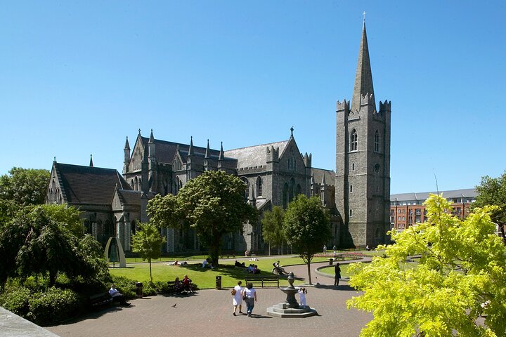 St Patrick's Cathedral, Book of Kells and Dublin Castle Tour