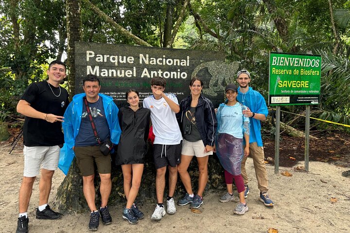 Manuel Antonio National Park : Guided tour with TICKET INCLUDED