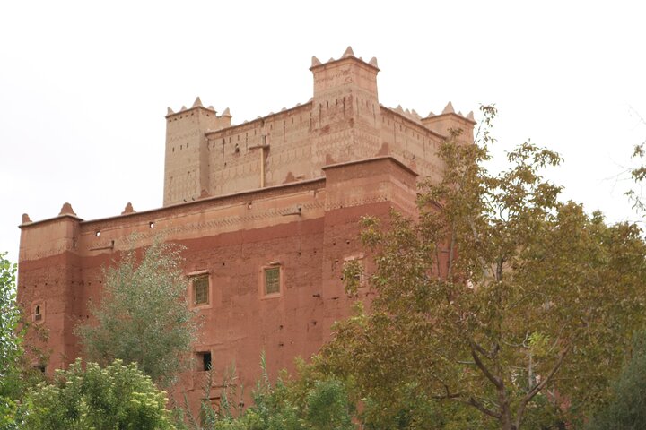 Dades Gorge - Roses Valley -1000 Kasbah ruins Trek