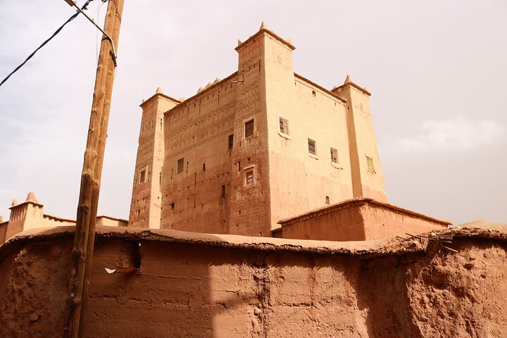 Dades Gorge - Roses Valley -1000 Kasbah ruins Trek