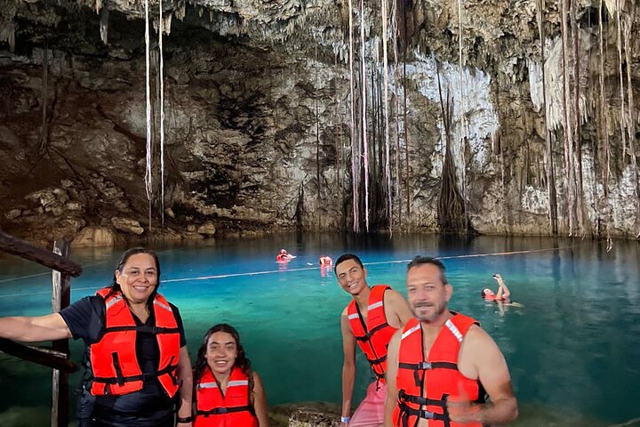 Chichen Itza tour and 3 cenotes from Valladolid in a small group
