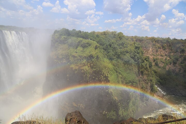 Zimbabwe & Zambia: Guided Tour of the Falls from Both Sides