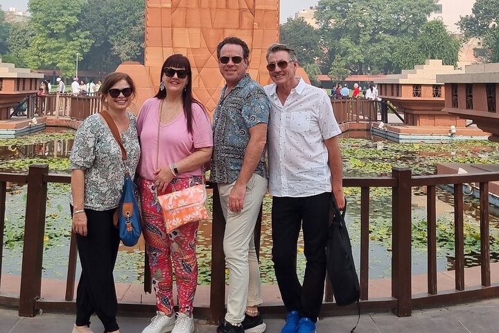 Golden Temple and Jallianwala Bagh Guided Tour