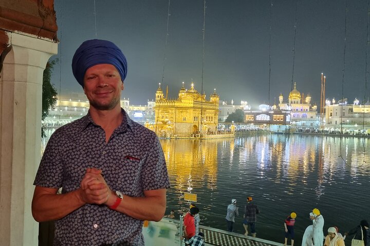 Golden Temple and Jallianwala Bagh Guided Tour