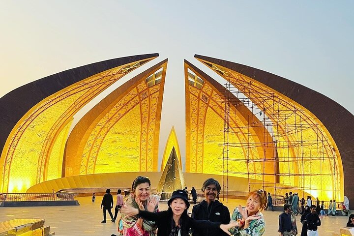 Islamabad and Rawalpindi Sightseeing Tour