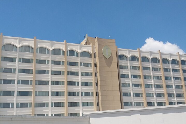 Transportation to HOTEL REAL INTERCONTINENTAL SAN SALVADOR