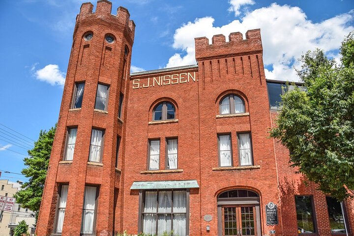 Winston-Salem Historic Guided Walking Tour