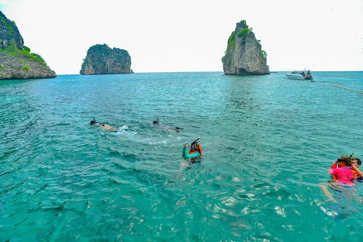 Private Longtail to Koh Rok from Koh Lanta with Lunch