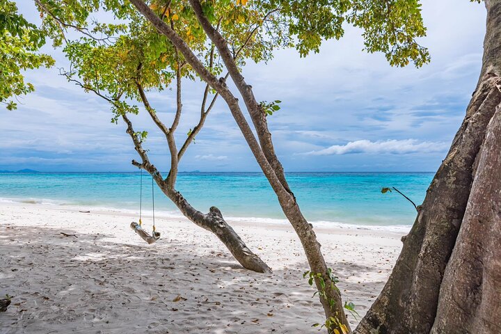 Private Longtail to Koh Rok from Koh Lanta with Lunch