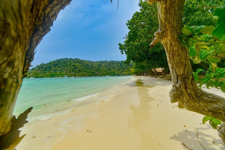 Private Longtail to Koh Rok from Koh Lanta with Lunch