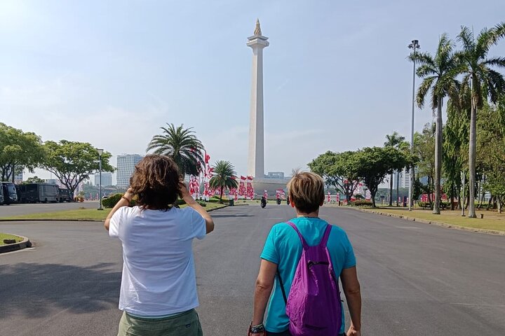 Jakarta Half Day Visit The Monument with Highlight City Tour