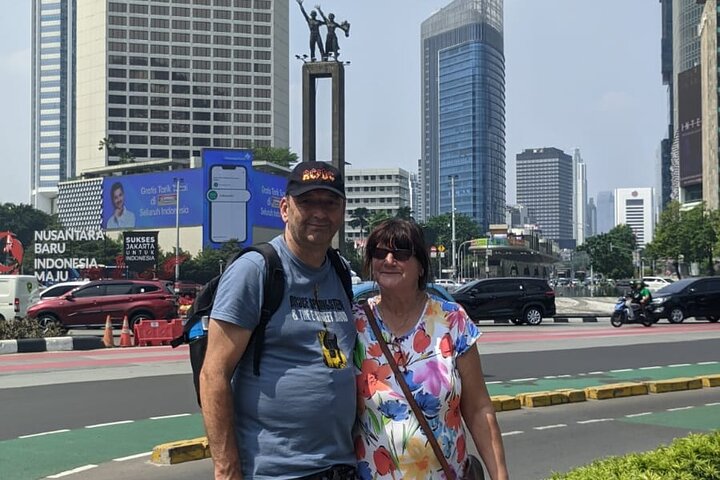Jakarta Half Day Visit The Monument with Highlight City Tour
