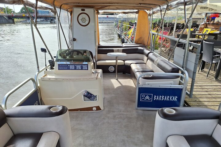 Wroclaw: Premium Catamaran Cruise at BARBARKA Riverside Bar