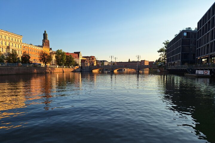 Wroclaw: Premium Catamaran Cruise at BARBARKA Riverside Bar