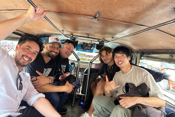 Discover the Real Manila with Tuktuk and Jeepney