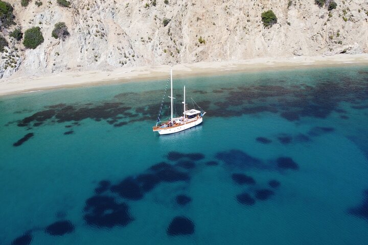 All-Inclusive Semi-Private Sailing Cruise
