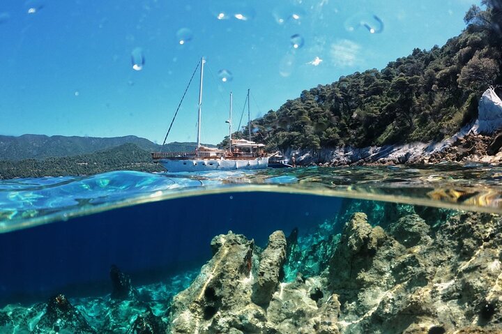 All-Inclusive Semi-Private Sailing Cruise