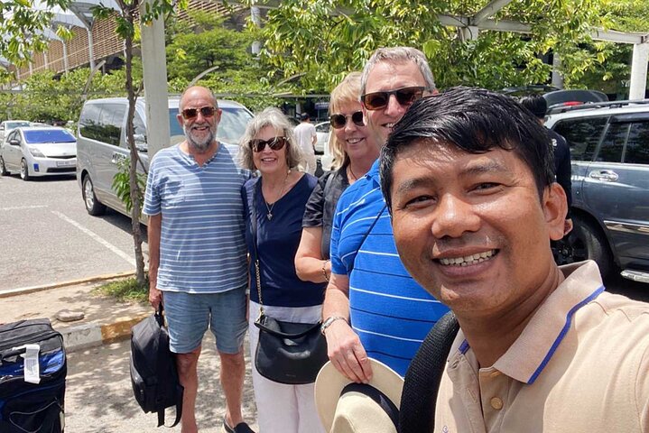 A day Trip Sightseeing Phnom Penh - Siem Reap - Private English Speaking Driver