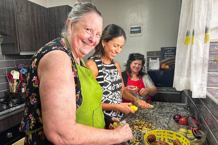 Traditional Kenyan Cooking Class & Local Market Tour