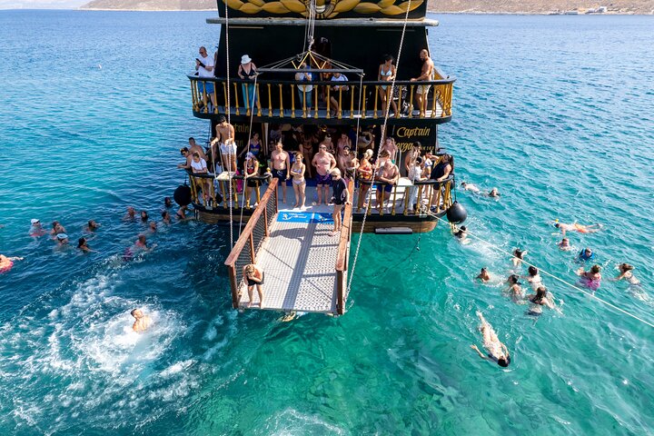 3 Island Luxury Cruise with 4 Swimming Stops with Captain Morgan