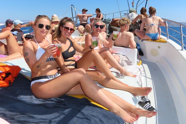 The Santa Maria 3 Island Cruise in the Aegean w/ Free Audio Guide