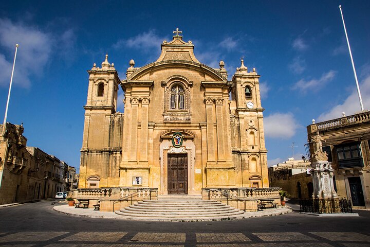 Half Day Tour in Marsaxlokk Village, Market, Blue Grotto & Qrendi