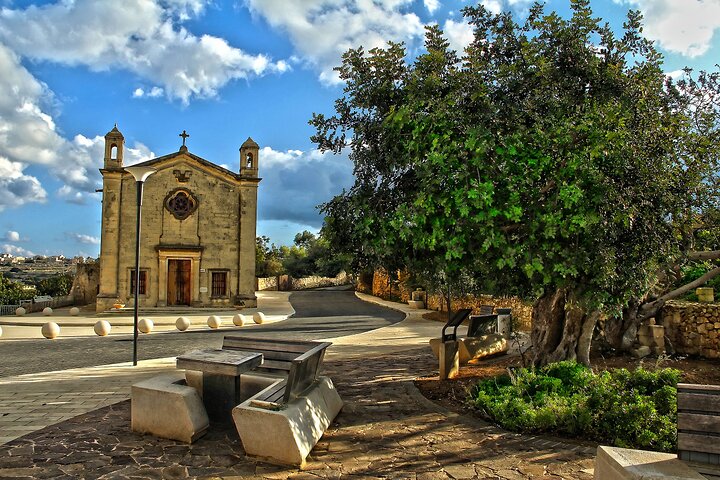 Half Day Tour in Marsaxlokk Village, Market, Blue Grotto & Qrendi