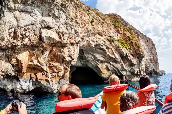 Half Day Tour in Marsaxlokk Village, Market, Blue Grotto & Qrendi