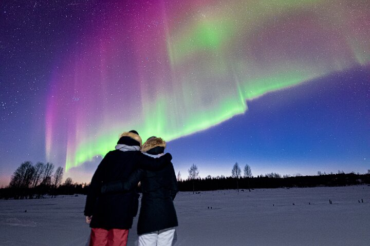 Rovaniemi: Northern Lights Pro Guaranteed - Unlimited Distance
