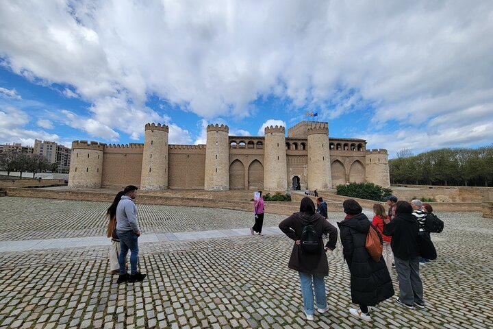 Guided tour of the Aljafería Palace