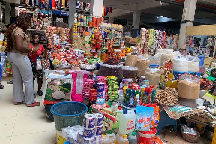 Cape Coast, Ghana Kotokraba Market – Guided Experience