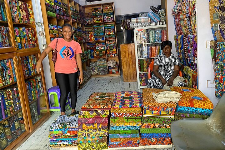 Cape Coast, Ghana Kotokraba Market – Guided Experience