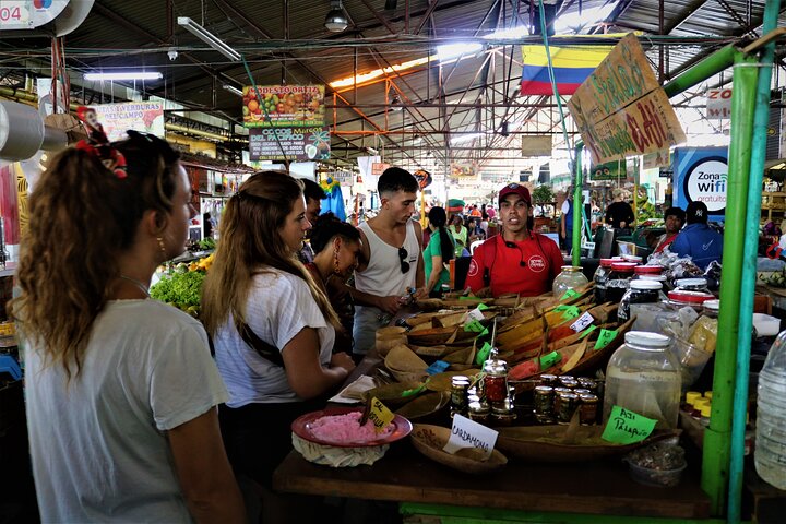 Private Tour in Cali with Salsa Class, Museums and Local Food