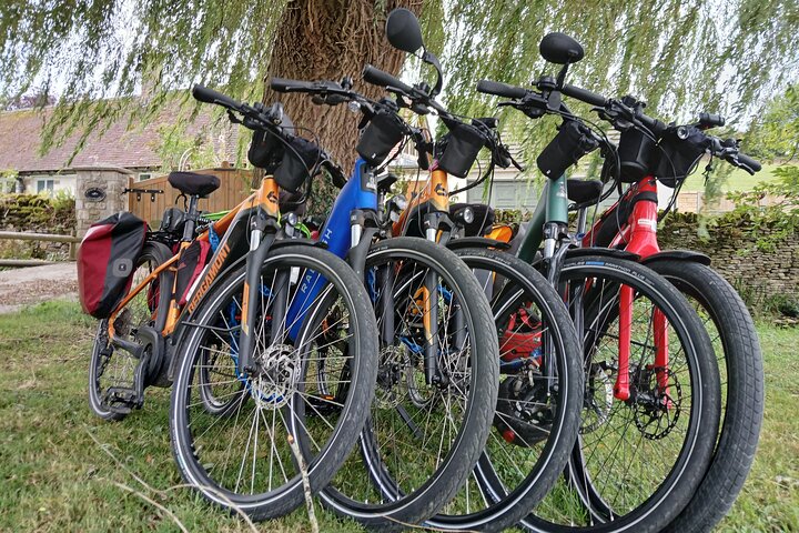Cotswolds Electric Bike One Day Private Tour starts near Oxford