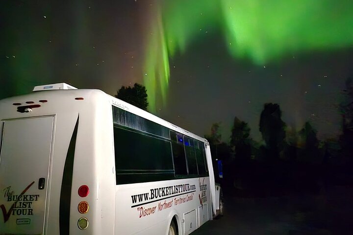 Intimate Aurora Tours Cozy Cabin Bucket List