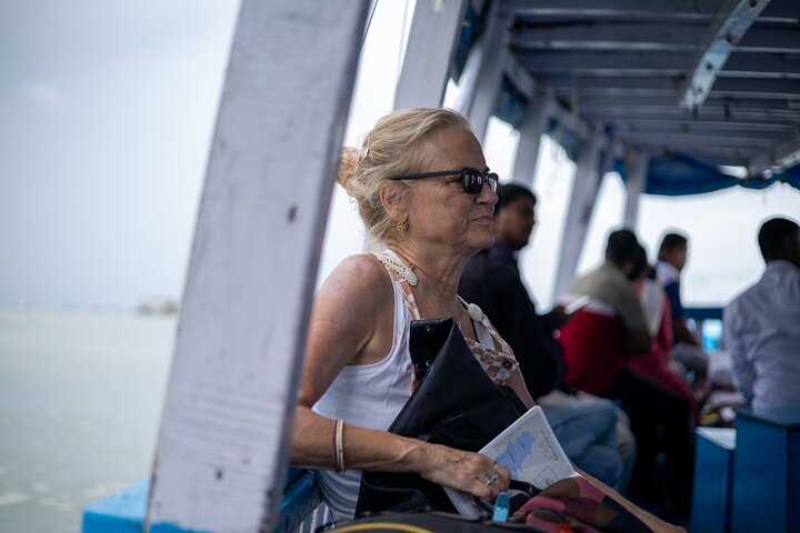 Mumbai City Sightseeing with Elephanta Caves Full Day Tour