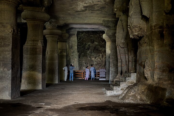 Mumbai City Sightseeing with Elephanta Caves Full Day Tour