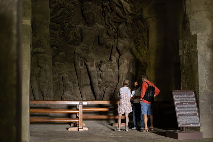 Mumbai City Sightseeing with Elephanta Caves Full Day Tour