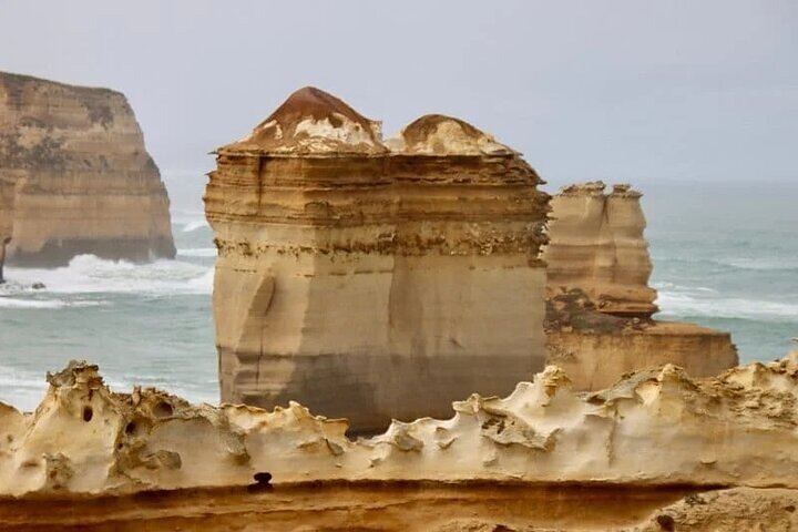 Great Ocean Road Reverse SUNRISE TOUR–SML GRP-DLX BUS Hotel Pikup