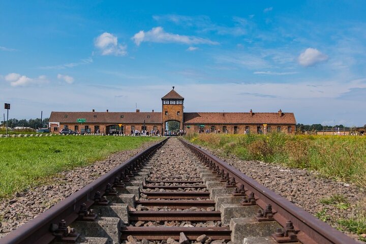 Private Tour to Auschwitz from Brno