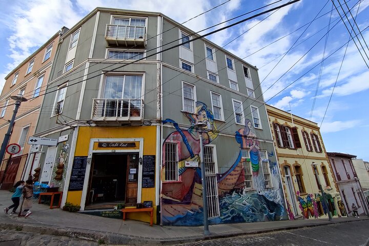 San Antonio to Valparaiso Private Tour with Santiago Drop Off