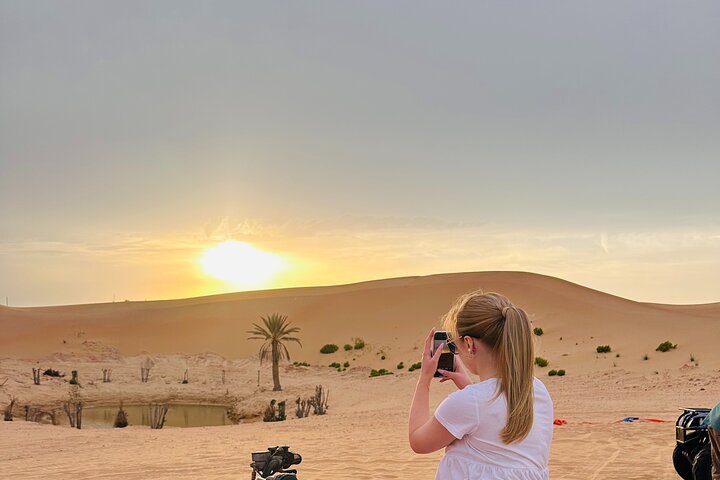 Abu Dhabi Layover Tour with Airport Pickup