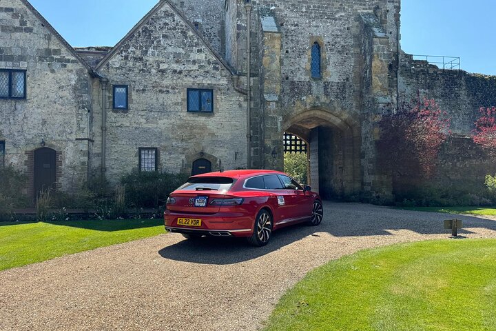 Portsmouth Private Transfer To or From Heathrow Airport