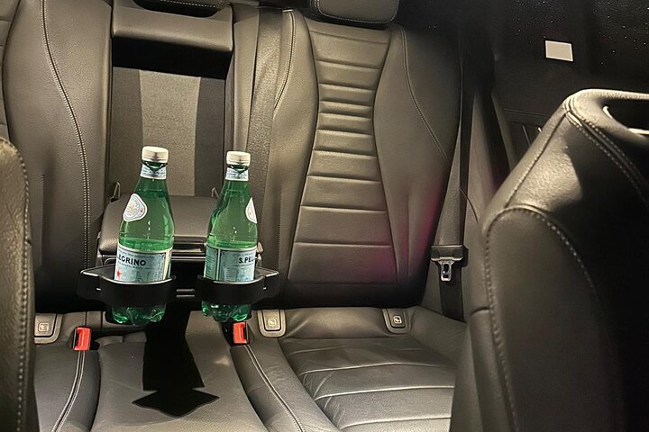 Portsmouth Private Transfer To or From Heathrow Airport