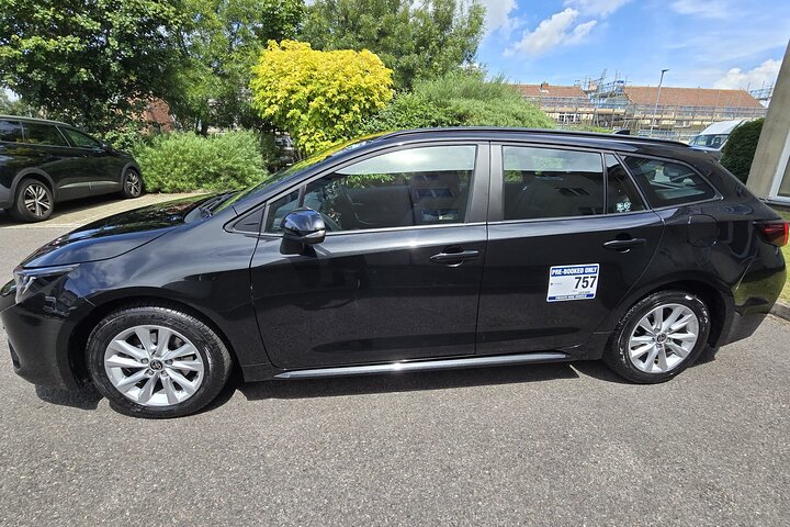 Portsmouth Private Transfer To or From Heathrow Airport