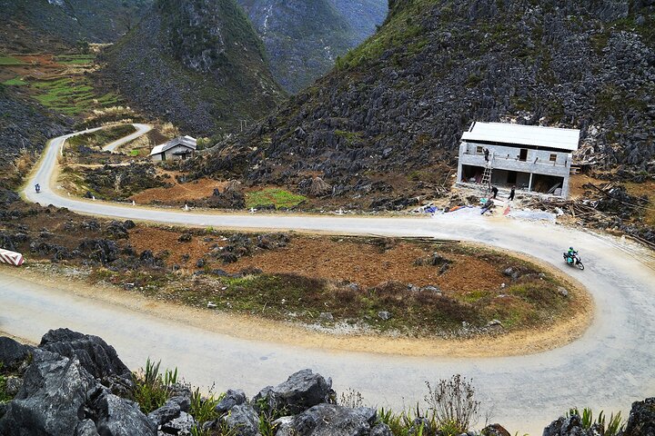 4-Day Motorbike Tour through Ha Giang’s Wonders