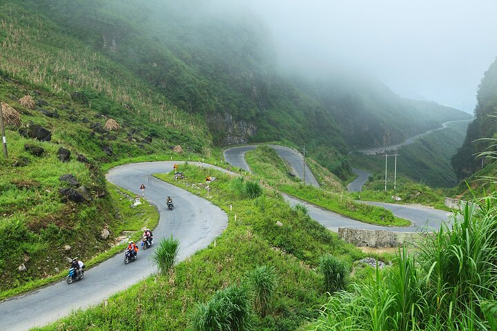 4-Day Motorbike Tour through Ha Giang’s Wonders