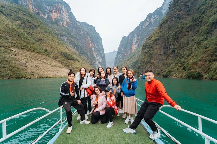 4-Day Motorbike Tour through Ha Giang’s Wonders
